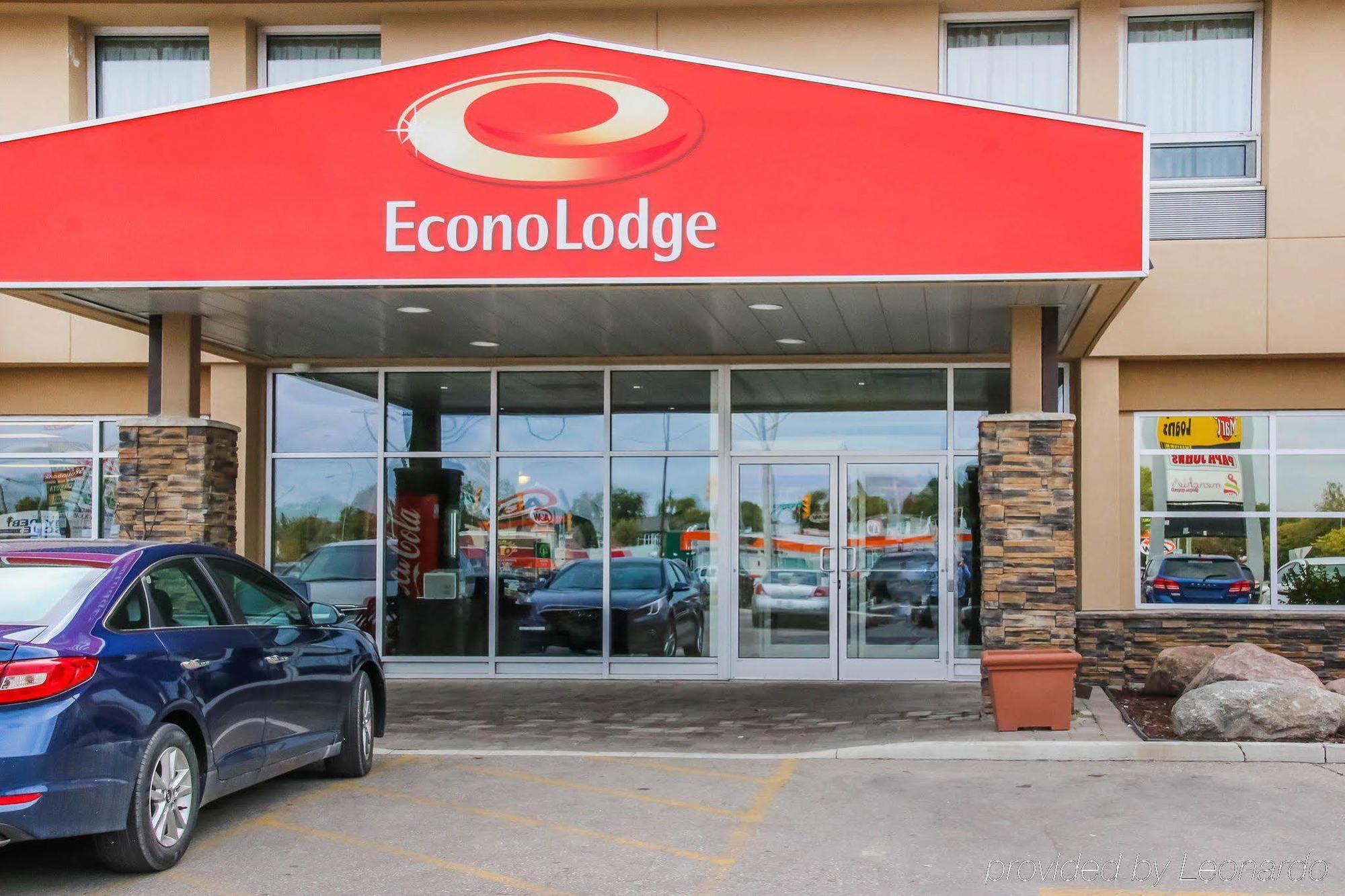 Lodge Econo *
